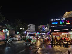 -张公桥美食街