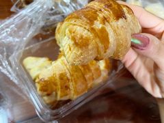丹麦肉松牛角包-爱德顺糕点食屋(利民道店)