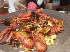 大锅油焖虾-有间虾铺·经典湘菜·小龙虾(新梦店)