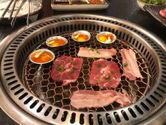 -炙忧烤肉屋(中国铁建广场店)