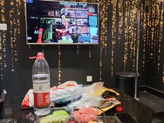 -环球梦主题KTV(曲阳生活购物中心店)