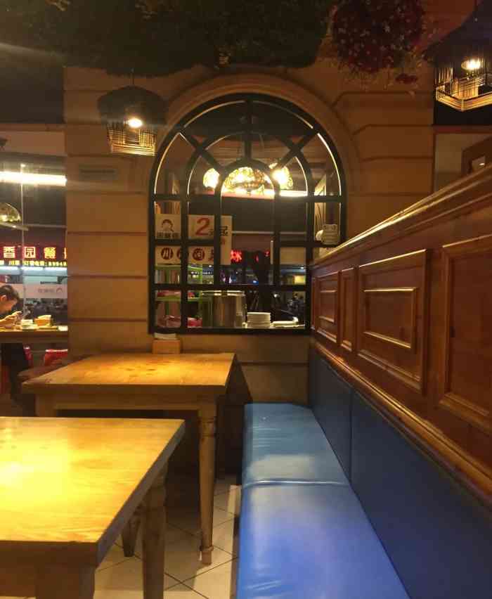 周麻婆(江头店)-"去年儿子和朋友去亚特兰大游泳完去斜对面的.