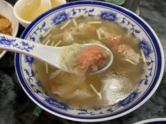 蟹子鲜虾净云吞-兴兴旺·冬瓜盅·啫啫煲(西华路店)