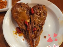 平锅鸭头-炉小二铜锅牛蛙•川湘菜(三里屯店)