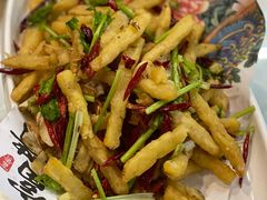 香菜土豆条-百味地锅鸡(二店·财校分店)