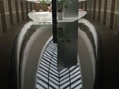 -上海滴水湖皇冠假日酒店