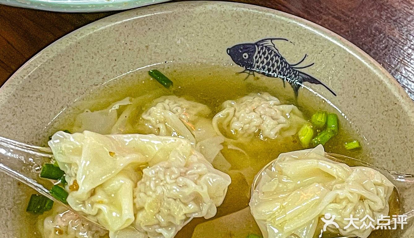 厦门便宜又好吃的小吃果然藏很深啊。。（在八市