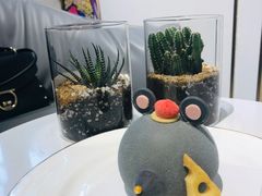 -Fridi Patisserie Cafe