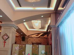 -山明水秀大饭店