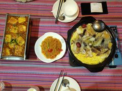 -香巴拉云南餐厅(华莱坞店)