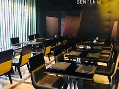 -大中华希尔顿酒店-念自助餐·嗨啤·小龙虾