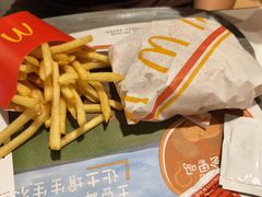 -麦当劳(哈西万达店)