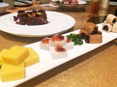 老北京小吃拼盘-皇家冰窖小院(什刹海店)