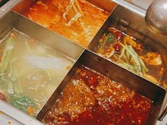 -旺龙巷重庆脆毛肚火锅·潜山扛把子店(潜山商业街店)