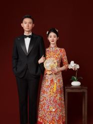 -喜爱高定婚纱摄影