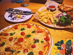 -JINNS锦时 steak&pizza(浸信会礼拜堂旧址店)