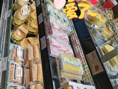 奶油号角-罗森尼娜(德思勤店)