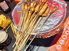 -何师烧烤Pro ·江湖川菜·小龙虾·精酿(太古里旗舰店)