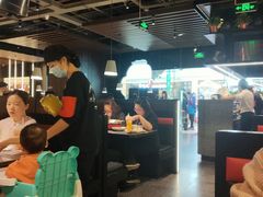 大堂-胖哥俩肉蟹煲(石家庄长安万达店)