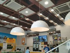 -老娘舅餐厅(黄龙体育中心店)