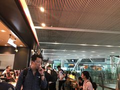 等位区-肯德基(成都双流机场T2店)