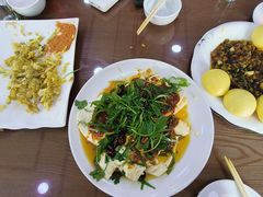 -连池鱼豆味坊(风景区店)