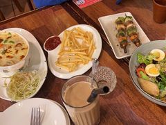 -玛格萝妮比萨屋(陆家浜路店)