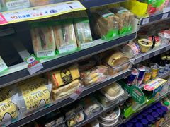 -全家便利店(上海火车站站二店)