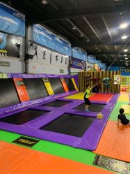 -飞跃蹦床乐园(南山科技园店)