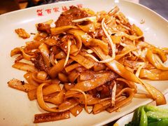 干炒牛肉河粉-百家鸡味馆(清泰店)