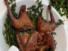 龙井茶香妙龄乳鸽-蔡澜点心·粤菜(月星环球港店)