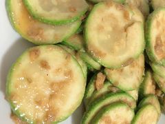 咸蛋黄炒小瓜-甜甜屋(解放中路店)