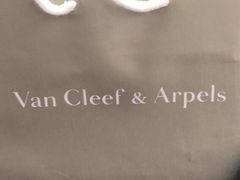 -梵克雅宝(国贸商城店)