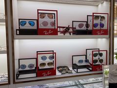 -翰佐蔡司小乐圆·依视路星趣控·暴龙眼镜折扣店