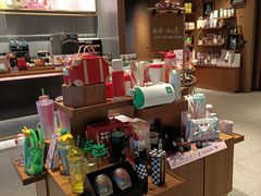 零售区-星巴克(广州淘金路店)