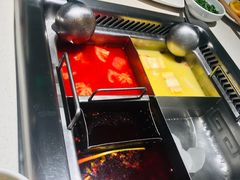 -海底捞火锅鲜切牛肉主题店(长寿路店)