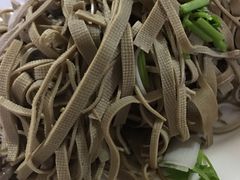 -溢心园香河肉饼总店