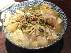 烧肠螺蛳粉-粉家柳州螺蛳粉(杨宅路店)
