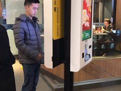 -麦当劳(中山大道中店)