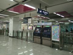 -白石桥南(地铁站)