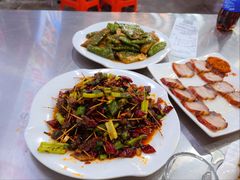 -邹胖哥好好吃餐馆(荔波美食街店)