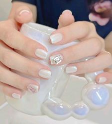 -赢韵美甲美睫瑞士净斑中心