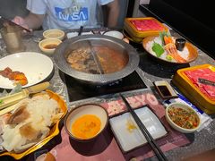 -牛YO寿喜烧·铁板烧和牛火锅自助(市府恒隆店)
