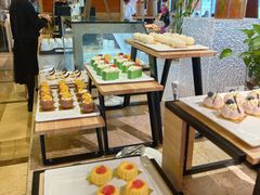 -大中华希尔顿酒店-念自助餐·嗨啤·小龙虾