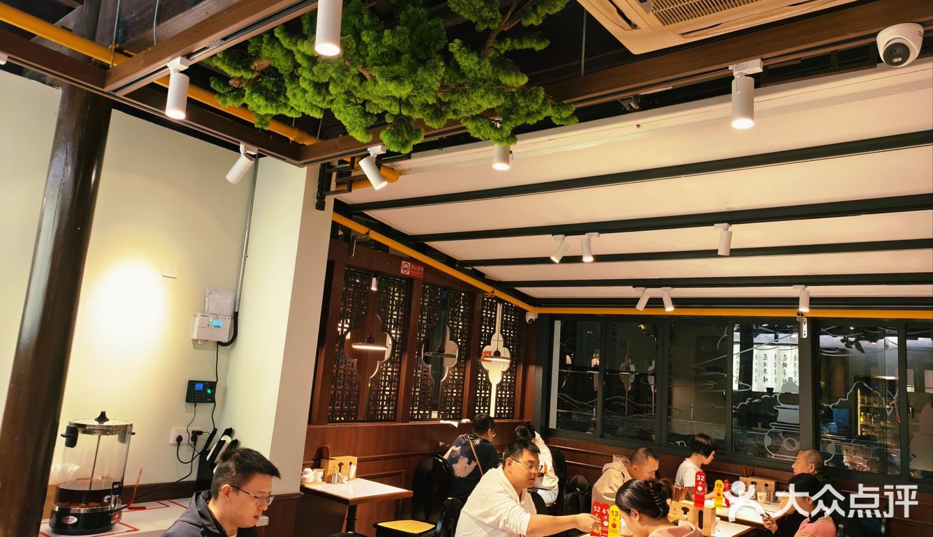 西湖边隐藏的轻奢小吃店