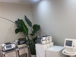 -茜茜美妍堂·华熙生物·甜朵体验中心