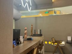-灸春堂·艾灸·痛症·整脊连锁(之江银泰店)