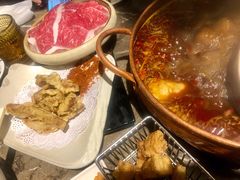 -三人行骨头王火锅(长寿店)