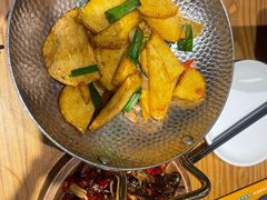 -隔壁老王·家常云南菜(花巷店)