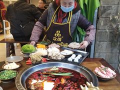 -黄潇洒老火锅(九眼桥宏济巷店)